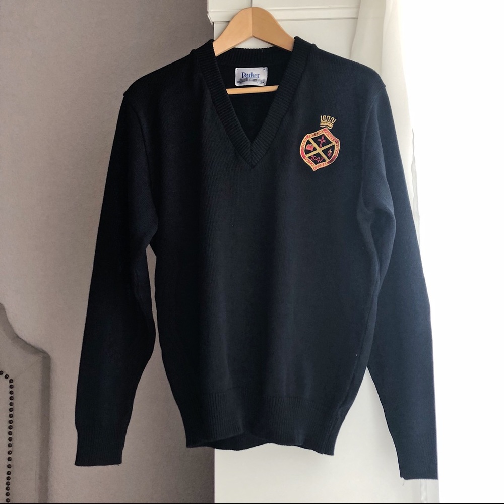 Vintage Men’s navy blue v-neck sweater